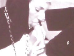 Flight ng ang madre s dila sa paligid ng mga pari s tanga