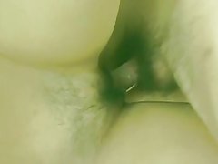 Sexy asyano sa palda ay makakakuha ng kanyang masikip na puke fingered sa pamamagitan ng ilong sa mukha