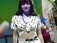 Kabataan pasinaya sa lumang tao sa vintage pelikula