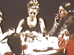 Groovy musika ay lumiliko sa akin sa